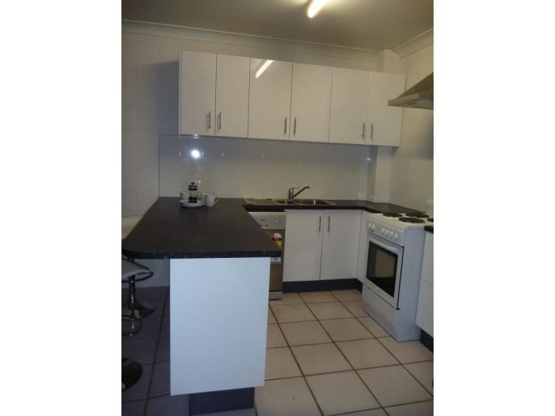 1/7 Shelley Street, Pallarenda QLD 4810