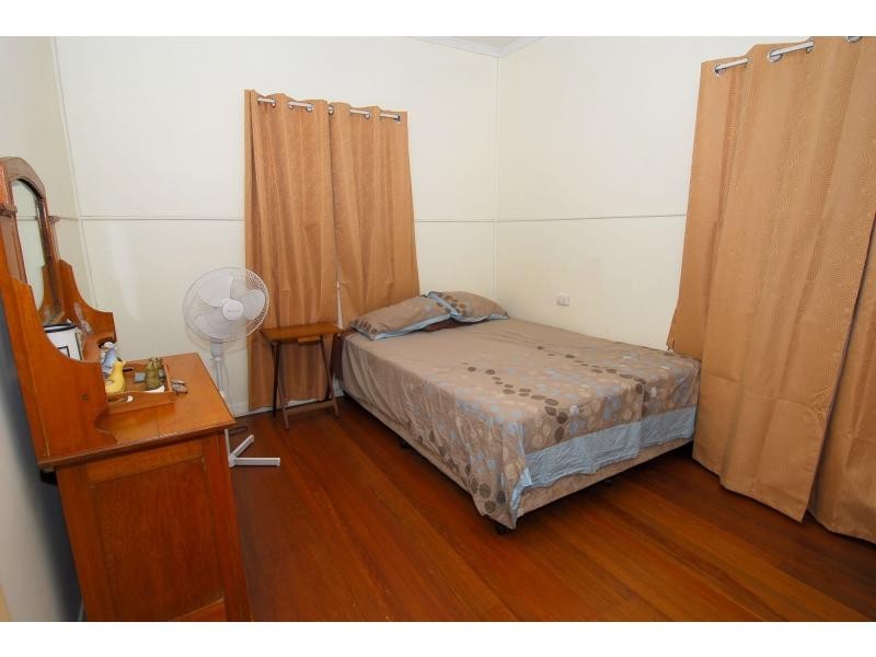 4 Barbeler Street, Currajong QLD 4812