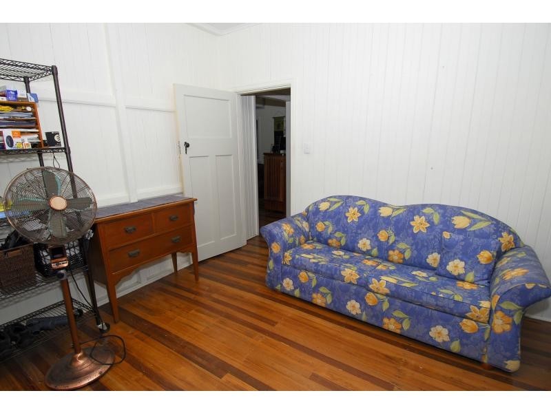 4 Barbeler Street, Currajong QLD 4812