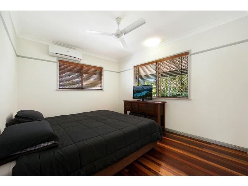 14 Campbell Street, Hermit Park QLD 4812