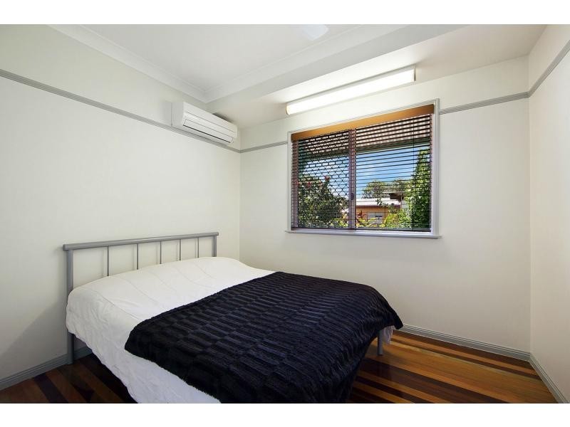 14 Campbell Street, Hermit Park QLD 4812