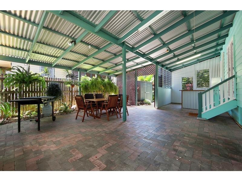 14 Campbell Street, Hermit Park QLD 4812