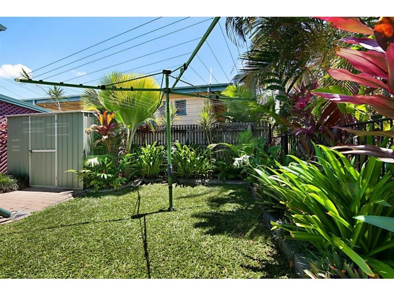 14 Campbell Street, Hermit Park QLD 4812