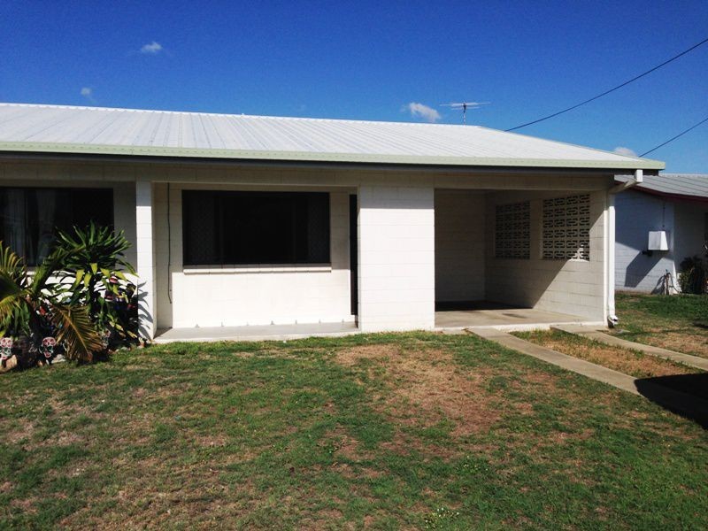 2/223 Pinnacle Drive, Rasmussen QLD 4815