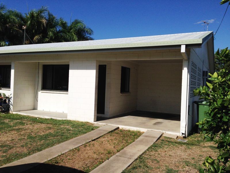 2/223 Pinnacle Drive, Rasmussen QLD 4815