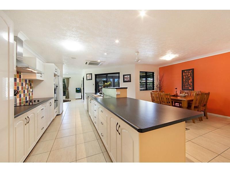 6 Shetland Place, Kelso QLD 4815