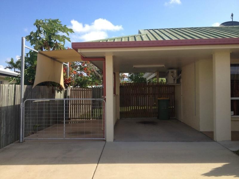 13A Tuffley Street, West End QLD 4810