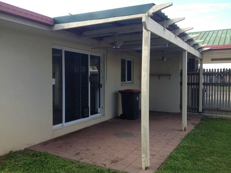 13A Tuffley Street, West End QLD 4810