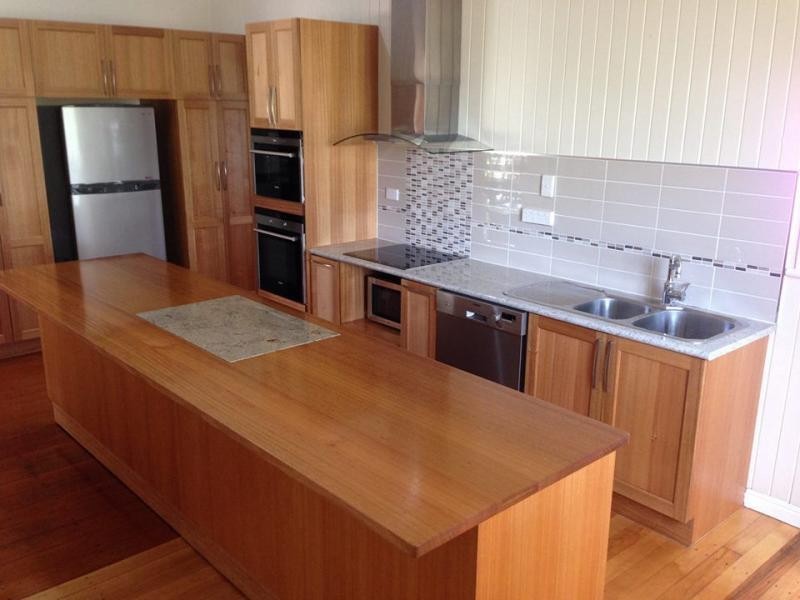 121 Bundock Street, Belgian Gardens QLD 4810