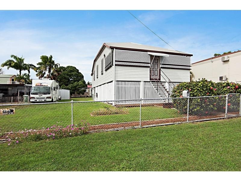 167 Francis Street, West End QLD 4810