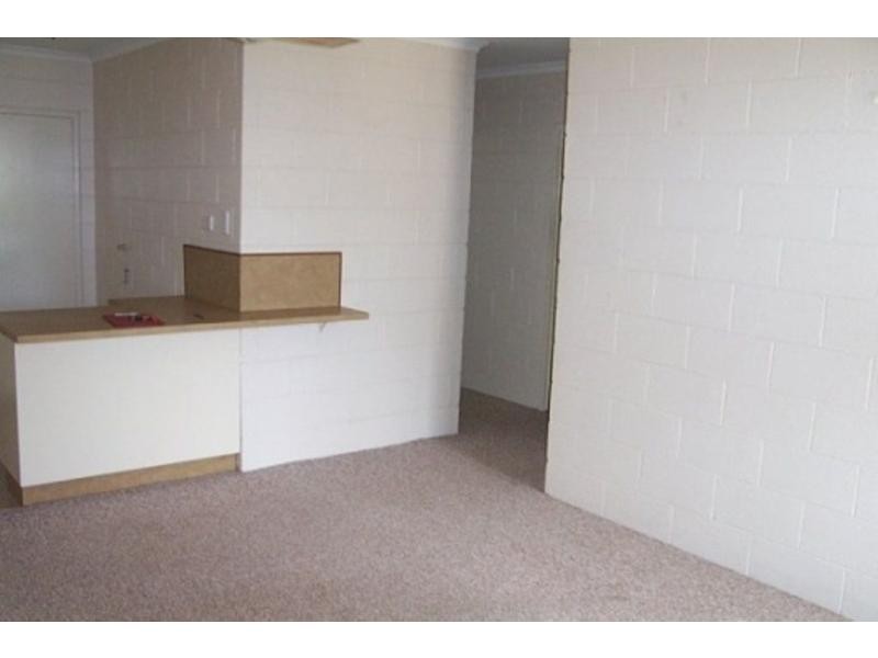 1/19 Hall Street, Kirwan QLD 4817