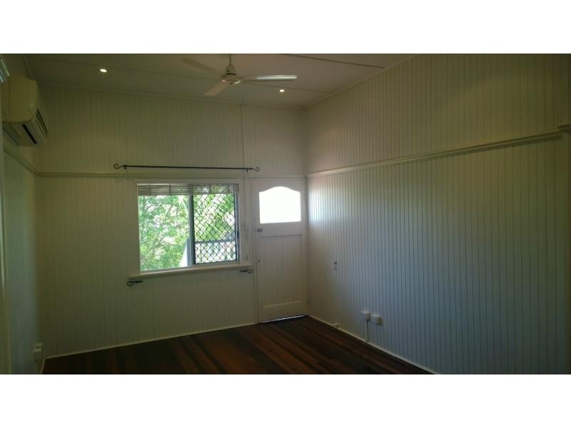 21A Lothair Street, Pimlico QLD 4812