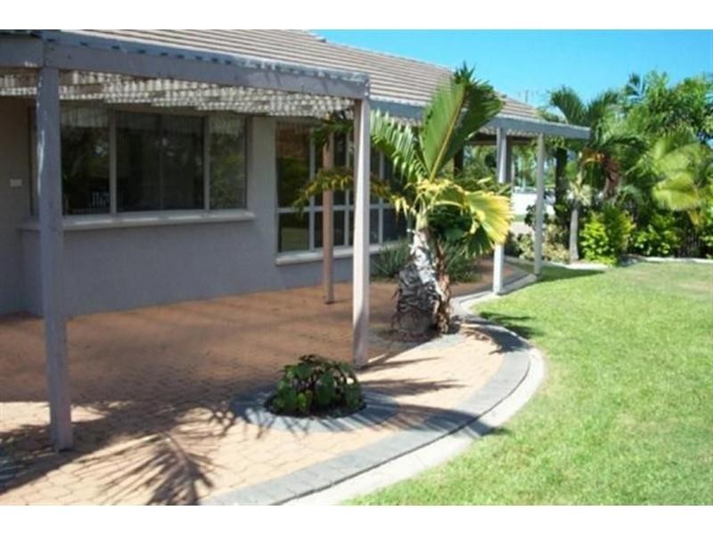 1 Santa Lucia Drive, Mount Louisa QLD 4814