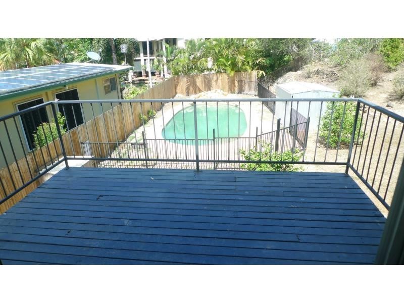 21 Nowland Avenue, Cranbrook QLD 4814