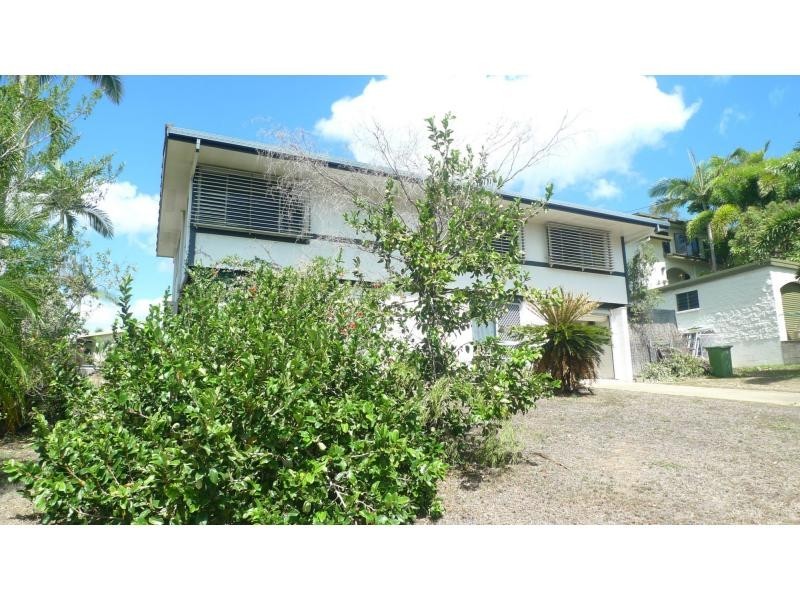 21 Nowland Avenue, Cranbrook QLD 4814