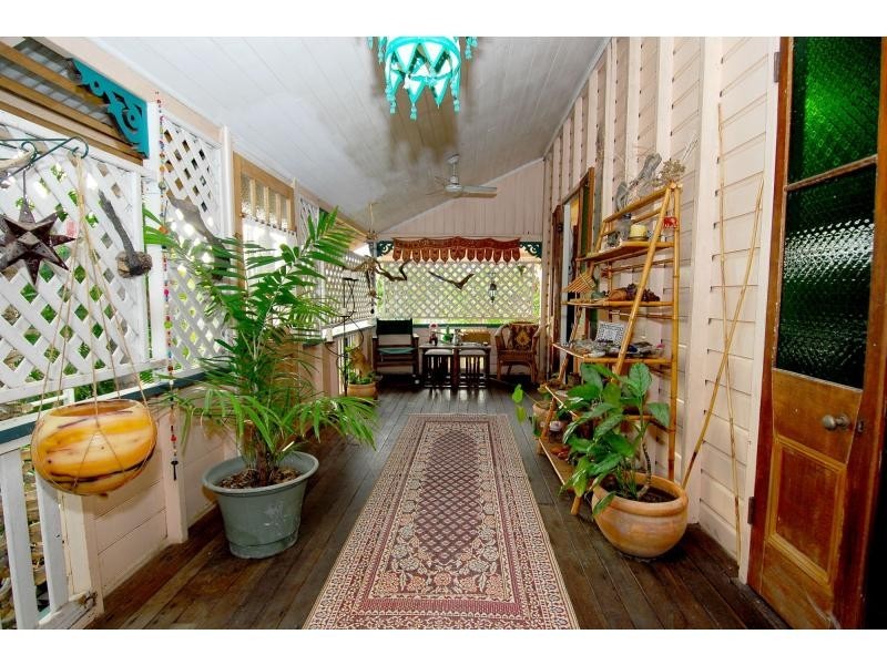 10 Fraire Street, Hermit Park QLD 4812