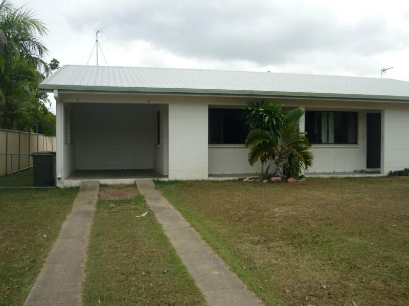 1/223 Pinnacle Drive, Rasmussen QLD 4815