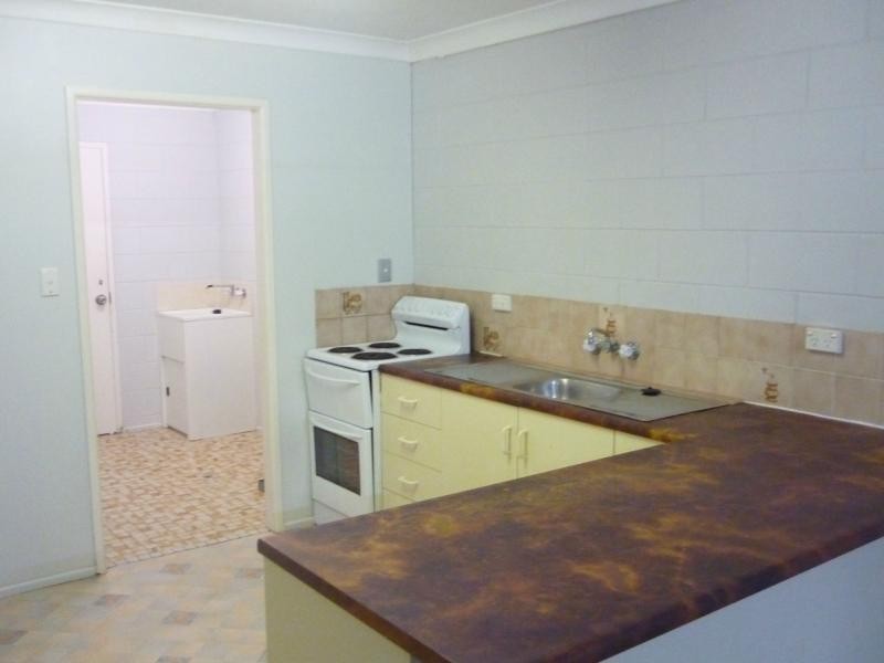 1/223 Pinnacle Drive, Rasmussen QLD 4815