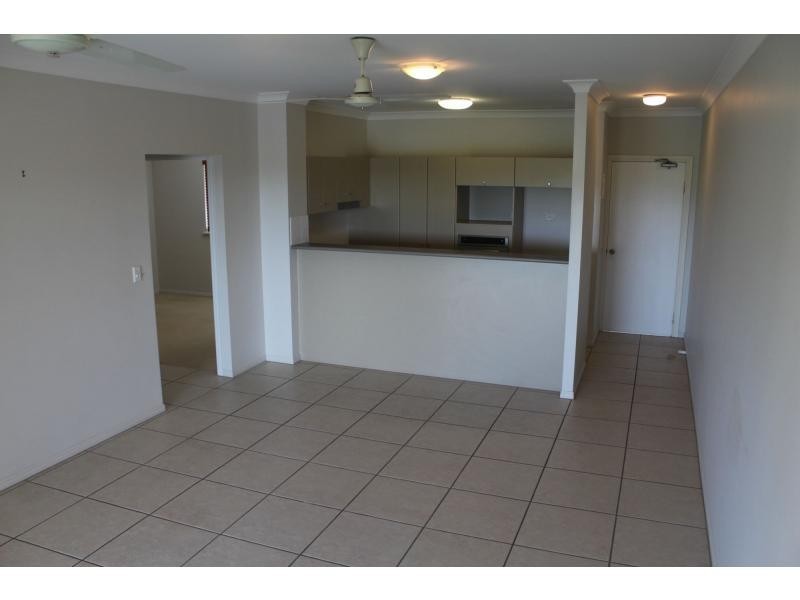 19/16 Martinez Avenue, West End QLD 4810