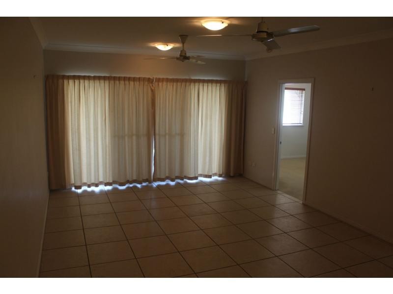 19/16 Martinez Avenue, West End QLD 4810
