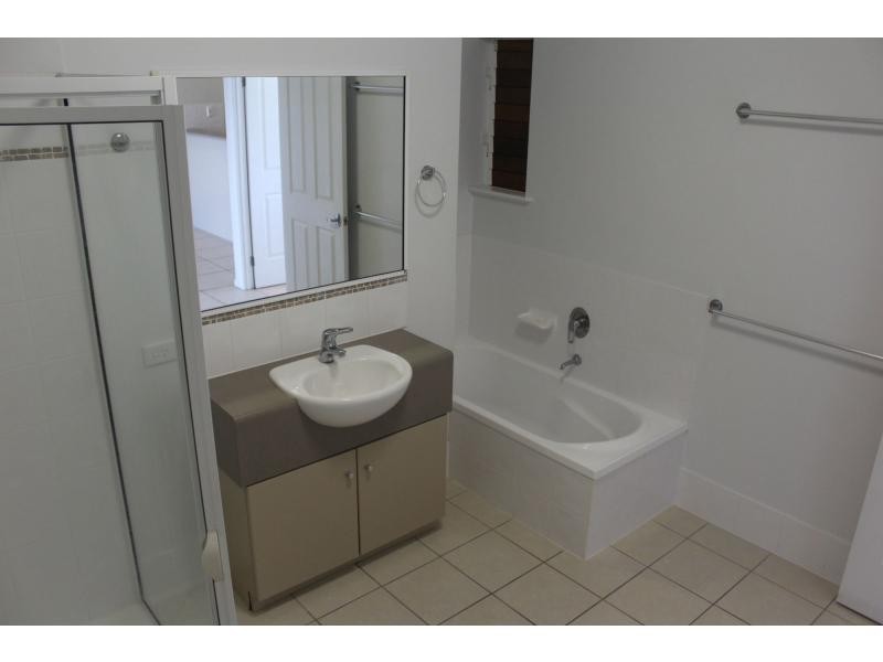 19/16 Martinez Avenue, West End QLD 4810