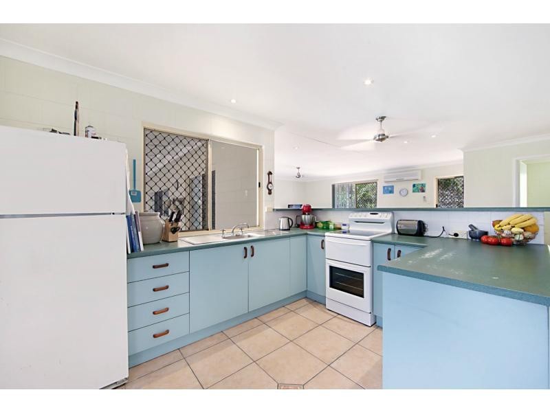 18 Chesney Road, Mount Low QLD 4818