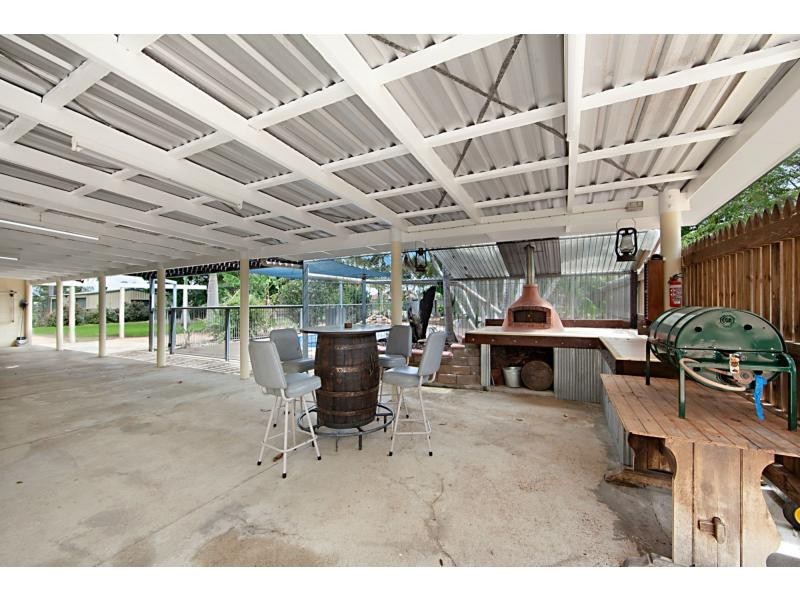 18 Chesney Road, Mount Low QLD 4818