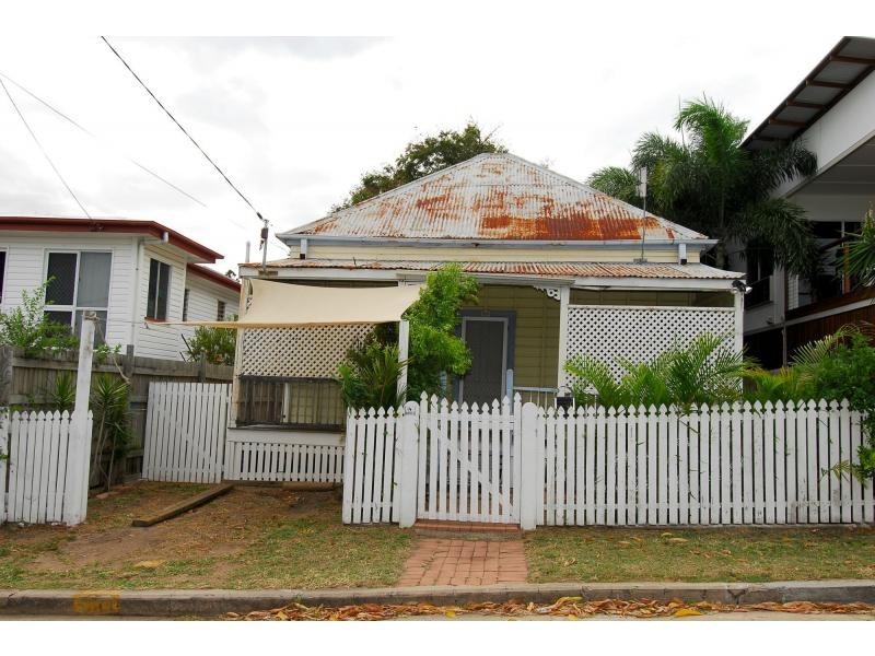 14 Maryvale Street, West End QLD 4810