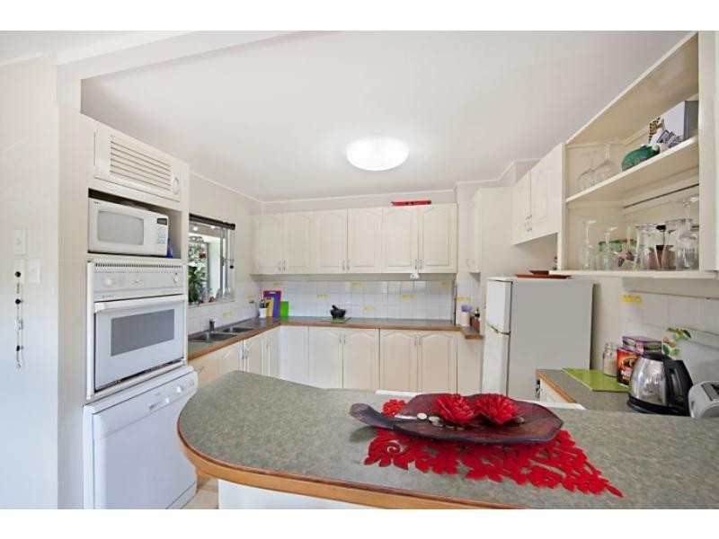 16 Ferntree Street, Kirwan QLD 4817