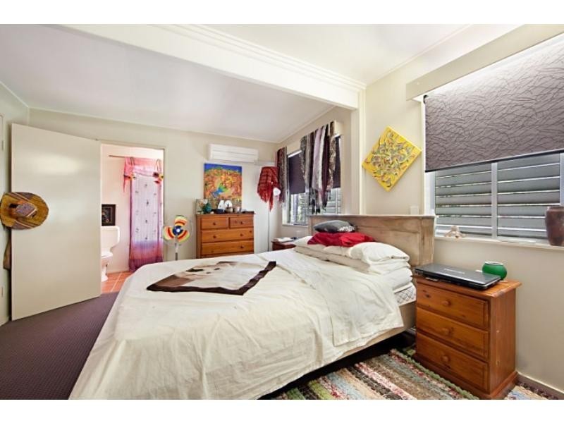 16 Ferntree Street, Kirwan QLD 4817