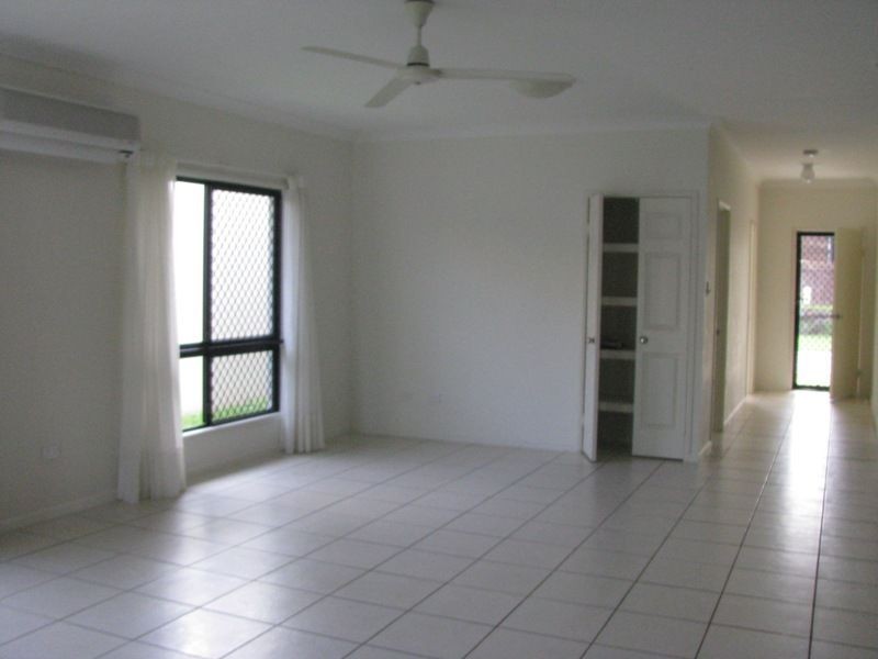 52 Warbler Crescent, Douglas QLD 4814