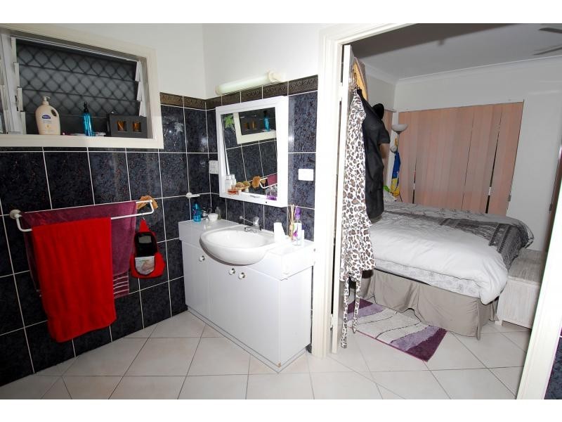 50 Colchester Crescent, Kirwan QLD 4817