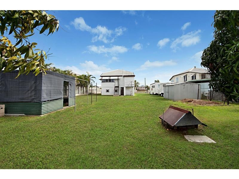 167 Francis Street, West End QLD 4810