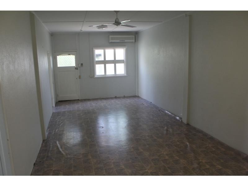 4/31 Cook Street, North Ward QLD 4810