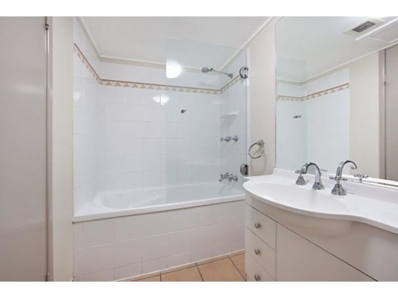 Unit 10/34 Bundock Street, Belgian Gardens QLD 4810