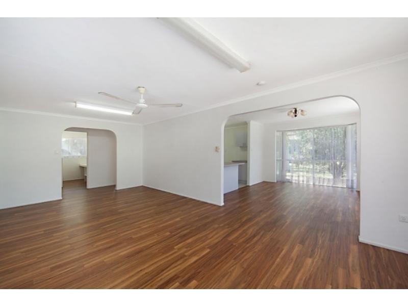 18 Kurrajong Court, Bushland Beach QLD 4818