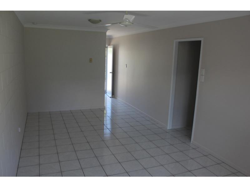 Unit 1/12/14 Lamington Road, West End QLD 4810