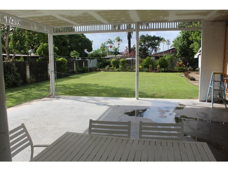 713 Ross River Road, Kirwan QLD 4817