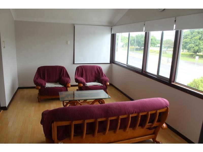 713 Ross River Road, Kirwan QLD 4817