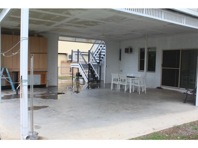 713 Ross River Road, Kirwan QLD 4817
