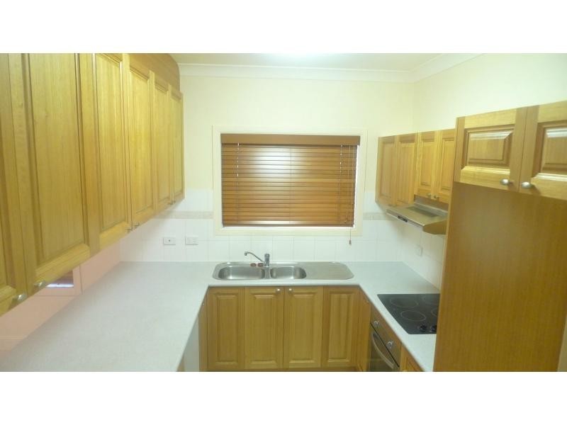 Unit 1/43 Park Street, Pimlico QLD 4812