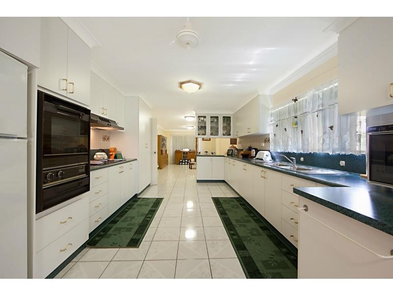 106 Bartlett Road, Horseshoe Lagoon QLD 4809