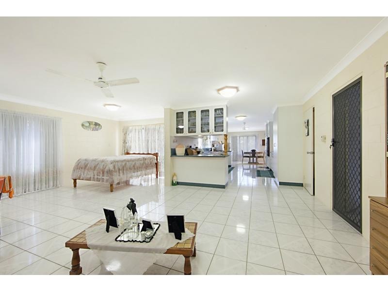 106 Bartlett Road, Horseshoe Lagoon QLD 4809