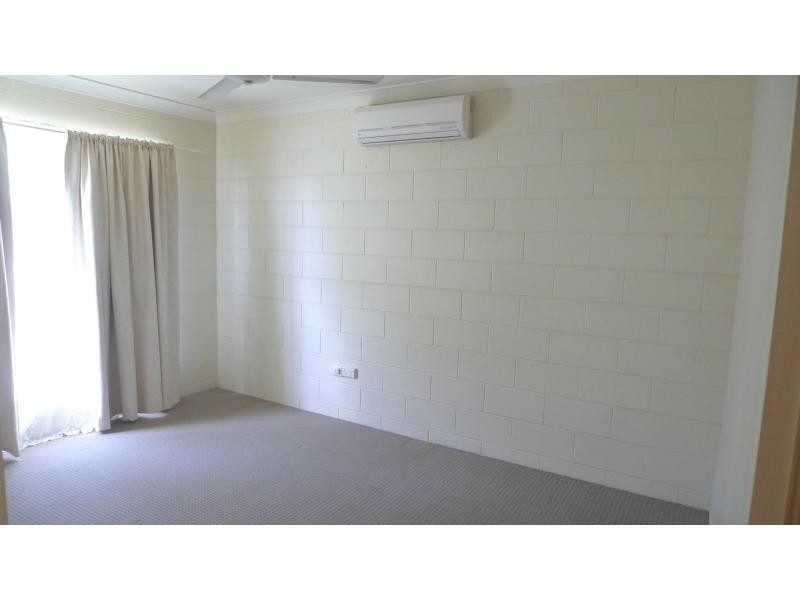 8 Chiquita Avenue, Rasmussen QLD 4815