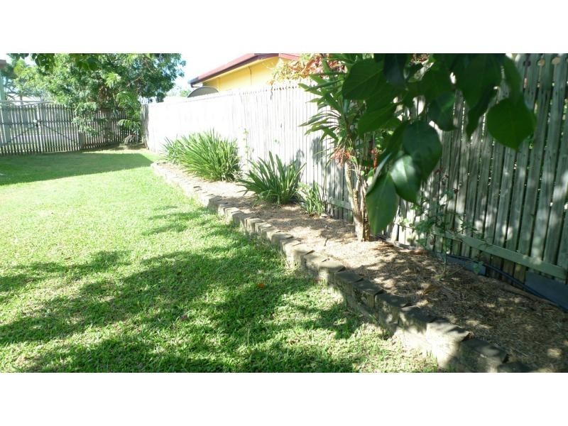 8 Chiquita Avenue, Rasmussen QLD 4815