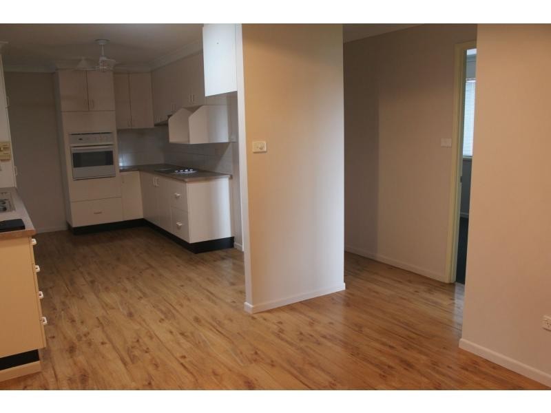 4 Mango Avenue, Mundingburra QLD 4812