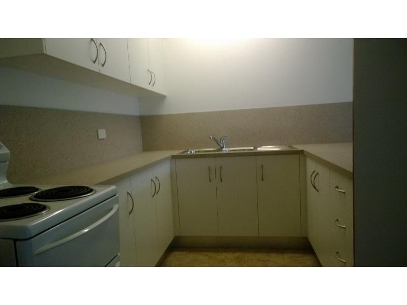 1 & 2/7 Mathiesen Street, Cranbrook QLD 4814