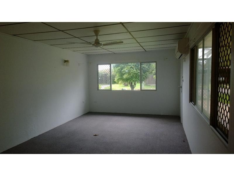 1 & 2/7 Mathiesen Street, Cranbrook QLD 4814