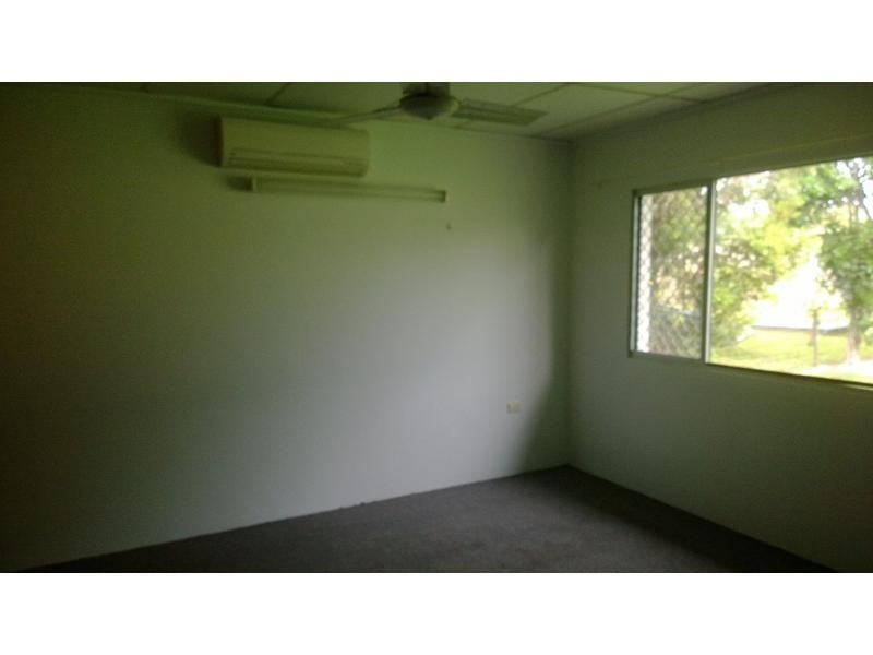 1 & 2/7 Mathiesen Street, Cranbrook QLD 4814