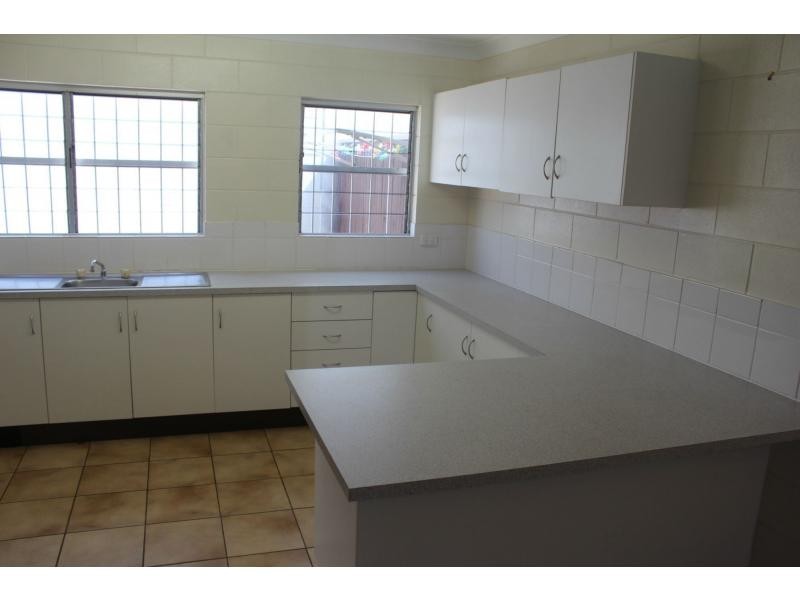 5/201 Kings Road, Pimlico QLD 4812